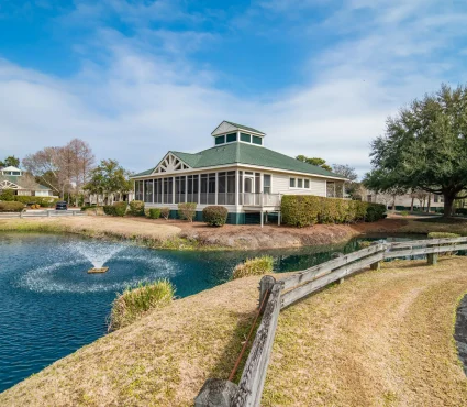 Lakeside Villas 17 A